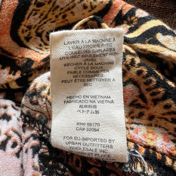 Free People Wild And Free Cropped Blouse Size Medium EUC - Picture 9 of 9